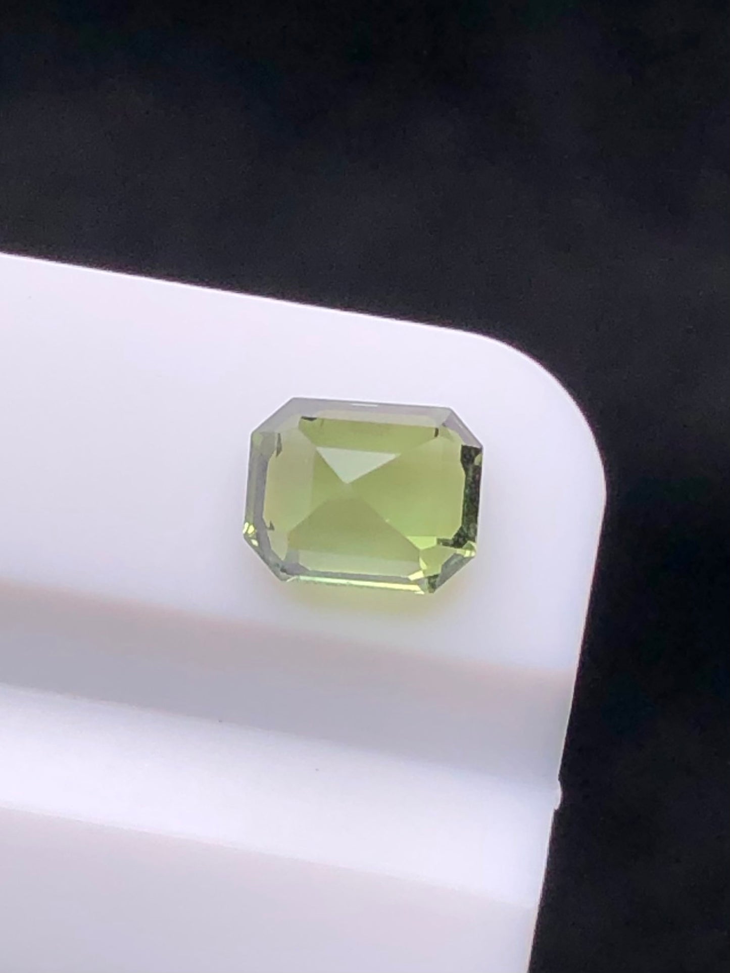 SRILANKA 1.0 CT GREEN NATURAL UNHEATED SAPPHIRE LOOSE STONE