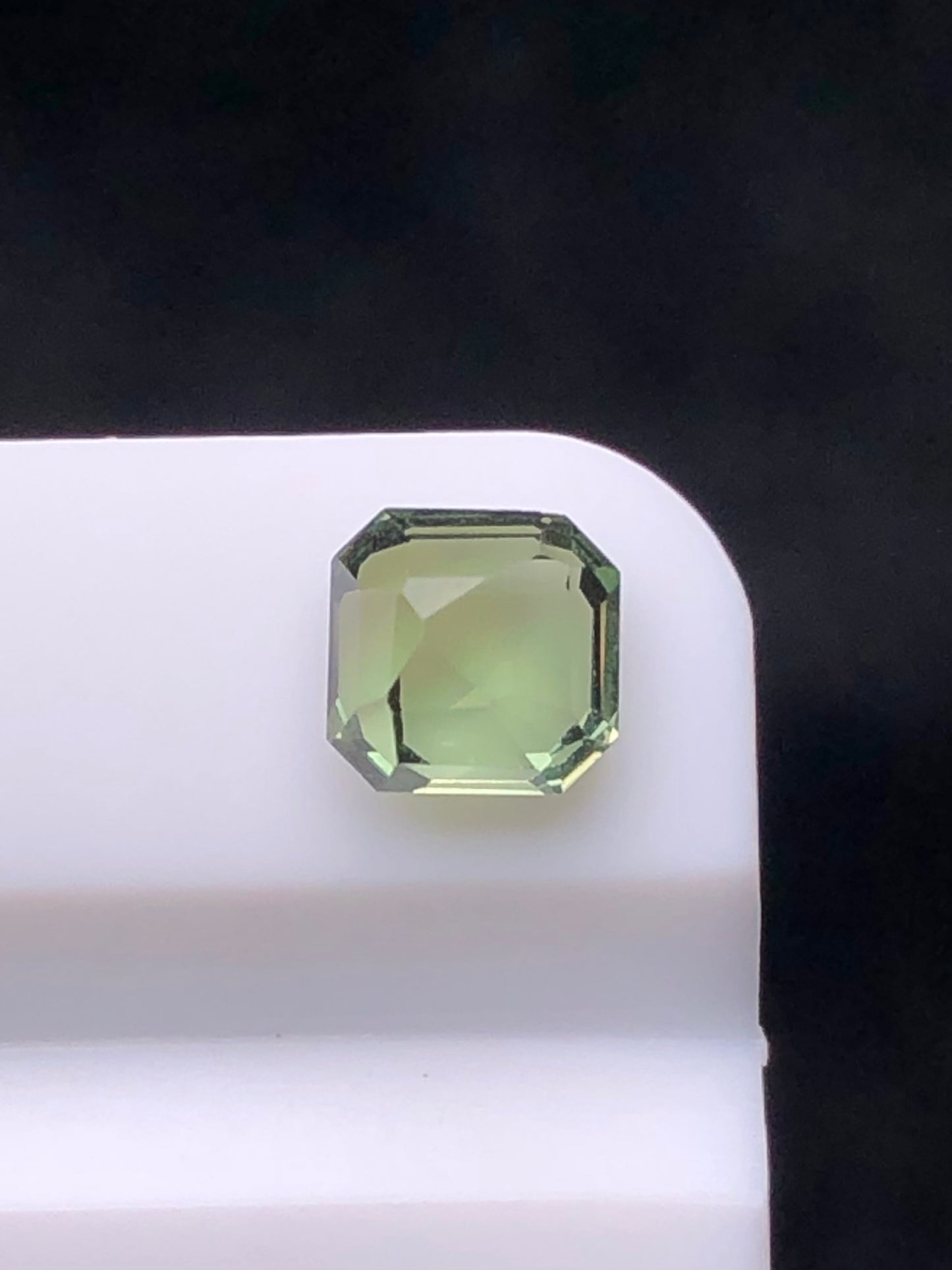 SRILANKA 0.91 CT GREEN NATURAL UNHEATED SAPPHIRE LOOSE STONE
