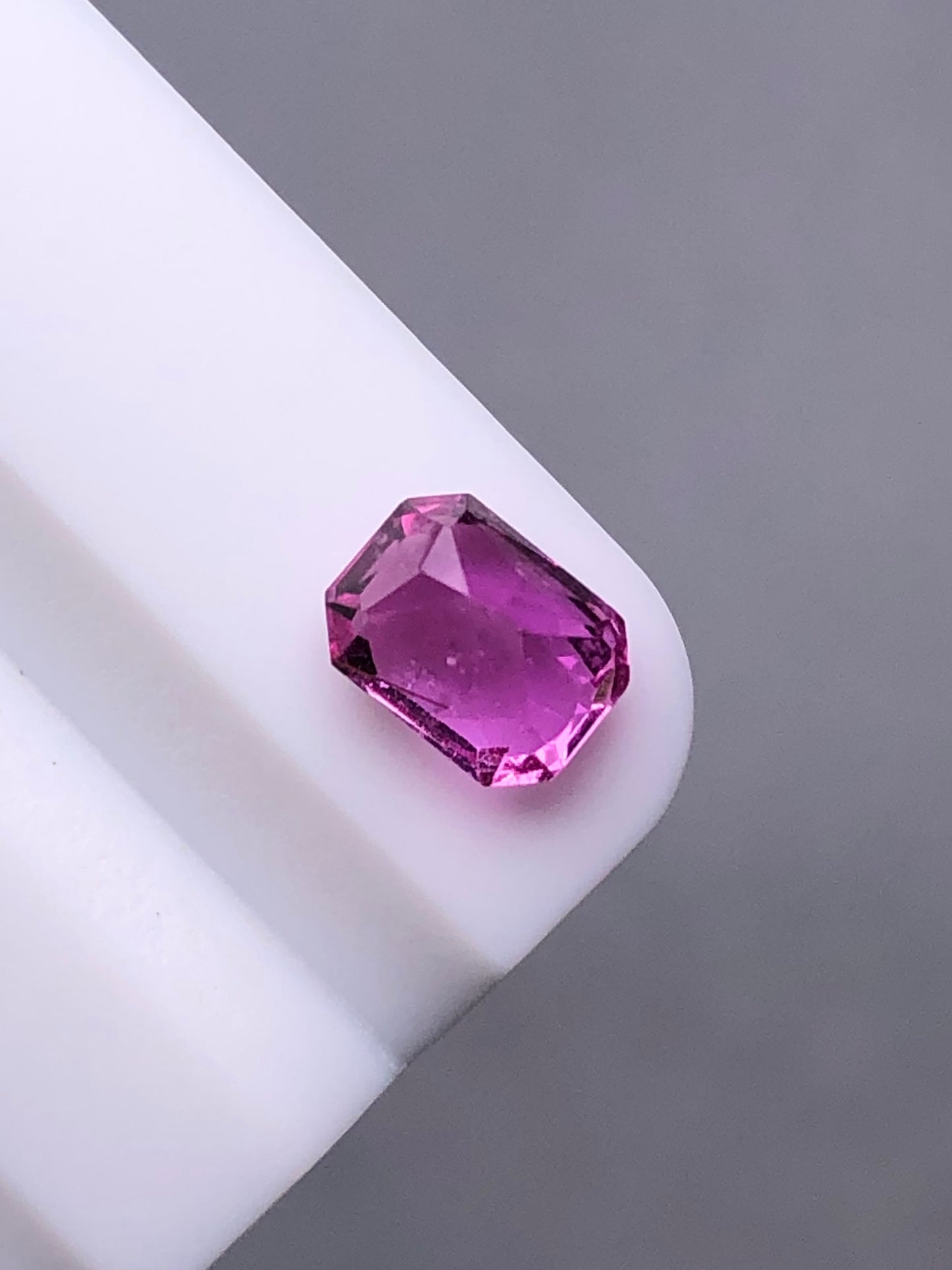 SRILANKA 1.05CT PINK NATURAL HEATED SAPPHIRE LOOSE STONE