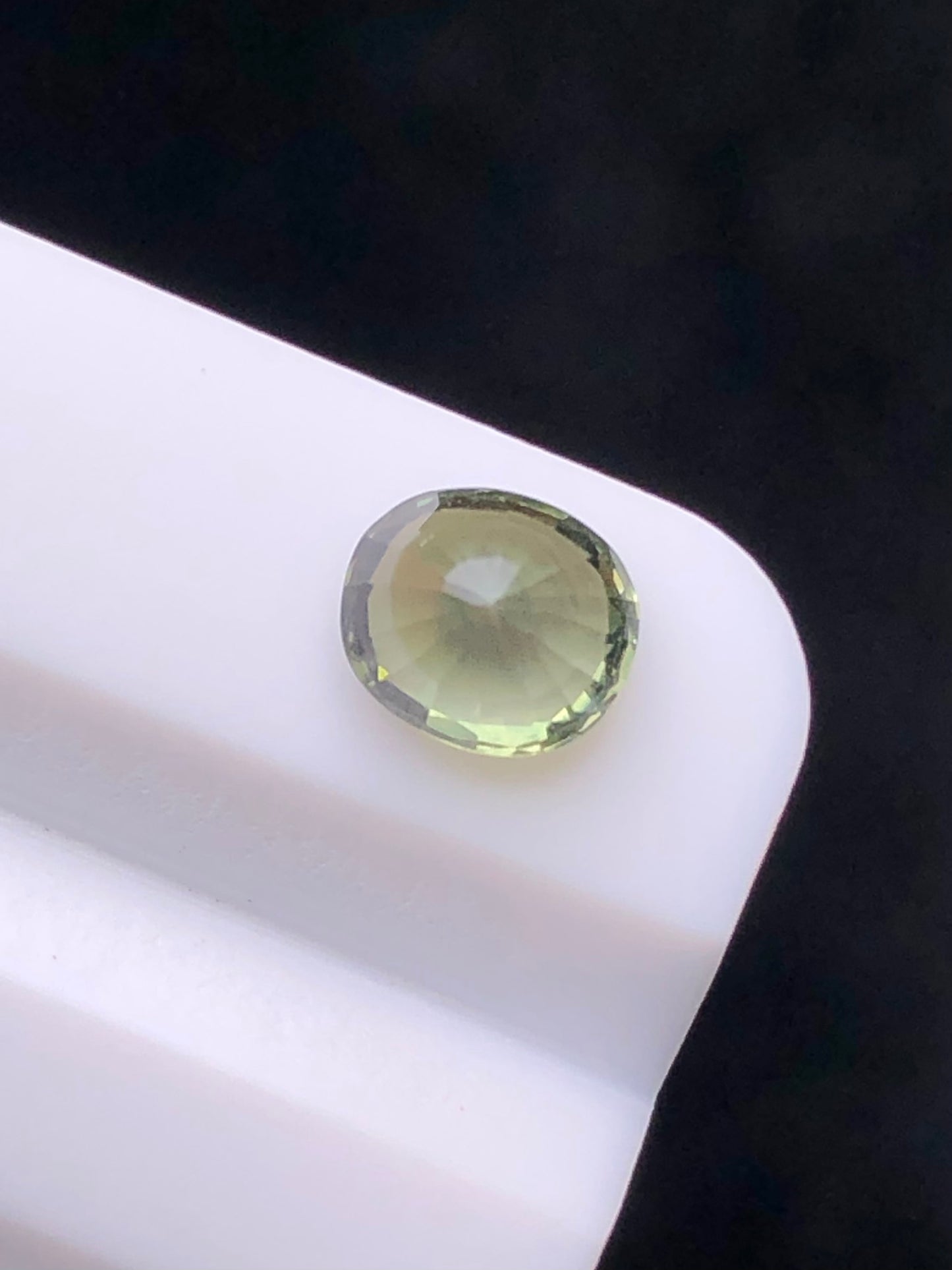SRILANKA 0.98 CT GREEN NATURAL UNHEATED SAPPHIRE LOOSE STONE