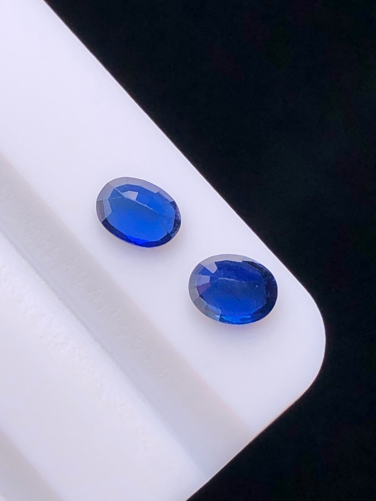 SRILANKA 0.89 CT ROYAL BLUE NATURAL HEATED SAPPHIRE LOOSE STONE