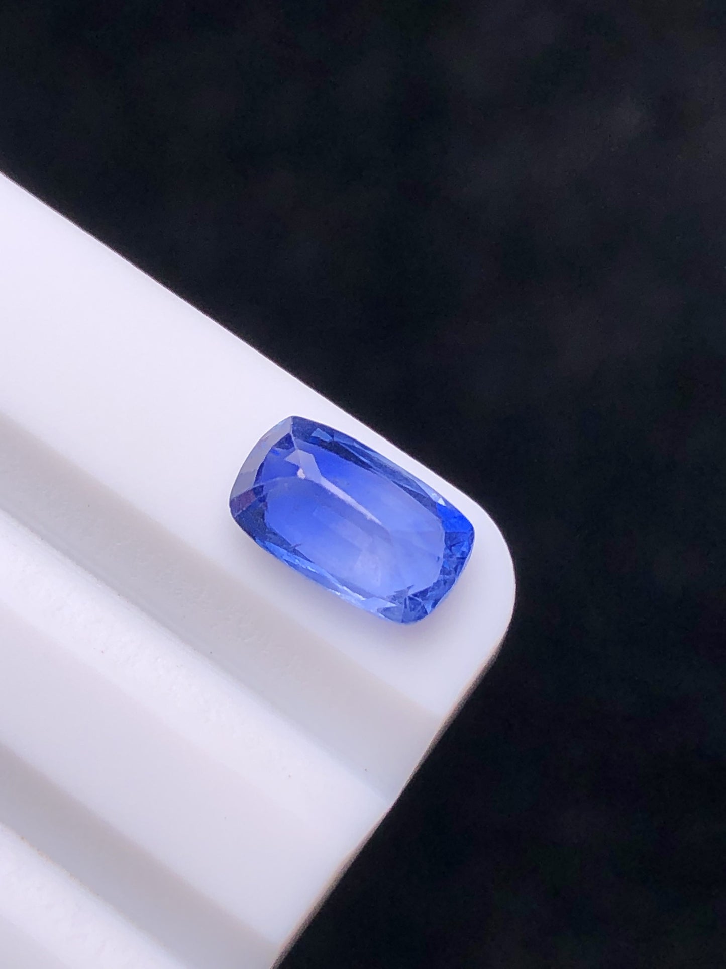 SRILANKA 2.05 CT NATURAL HEATED CORNFLOWER BLUE SAPPHIRE LOOSE STONE