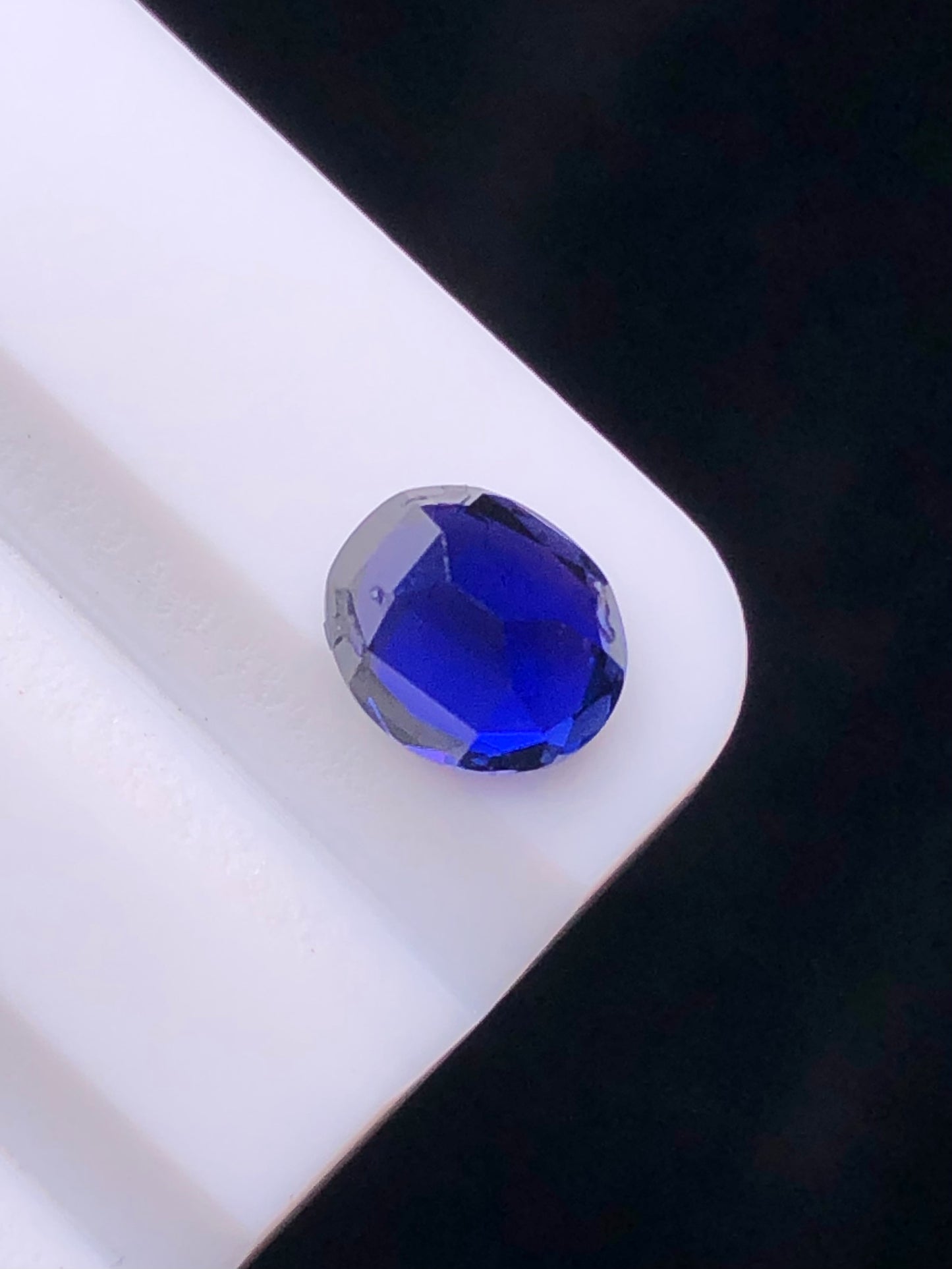 SRILANKA 1.36 CT ROYAL BLUE TURAL UNHEATED SAPPHIER LOOSE STONE