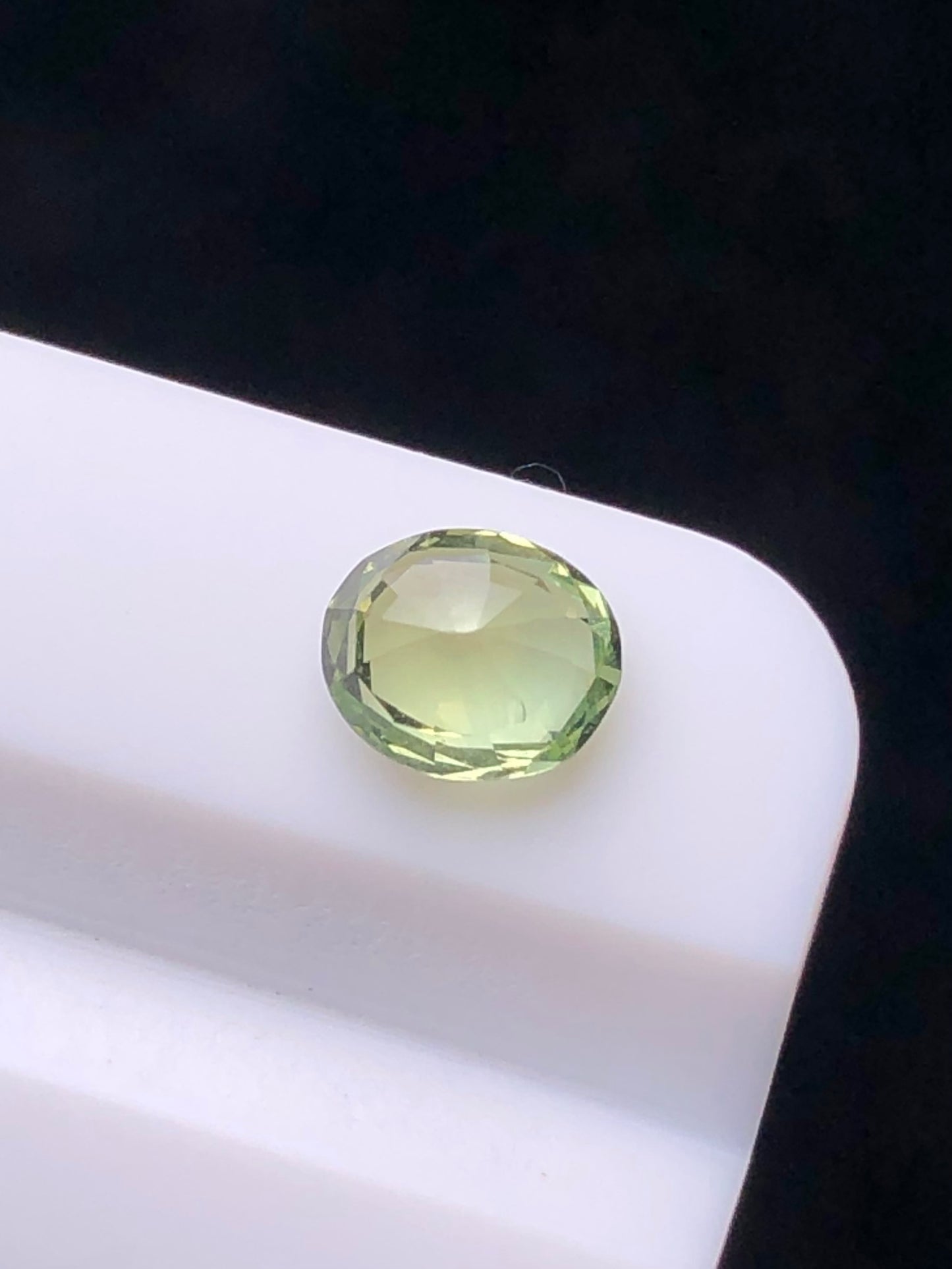 CERTIFIED SRILANK 0.73CT VIVI UNDHEATED Duck green sapphire