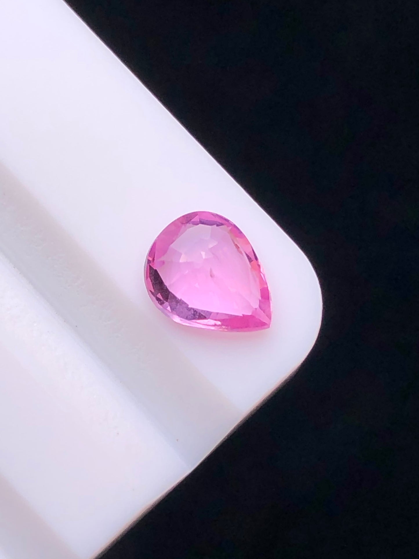 CERTIFIED SRILANKA 0.92 CT VIVID PINK UNHEATED PASTEL SAPPHIRELOOSESTONE