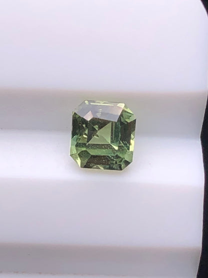 CERTIFIED SRILANK 0.62CT VIVI UNDHEATED Duck green sapphire