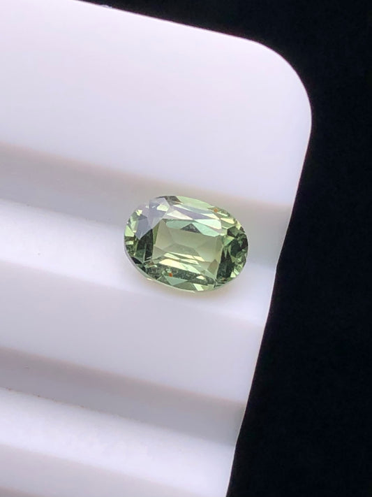 CERTIFIED SRILANK 0.86CT VIVI UNDHEATED Duck green sapphire