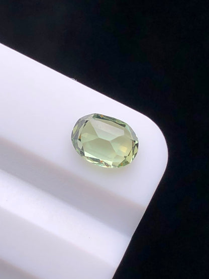 CERTIFIED SRILANK 0.86CT VIVI UNDHEATED Duck green sapphire