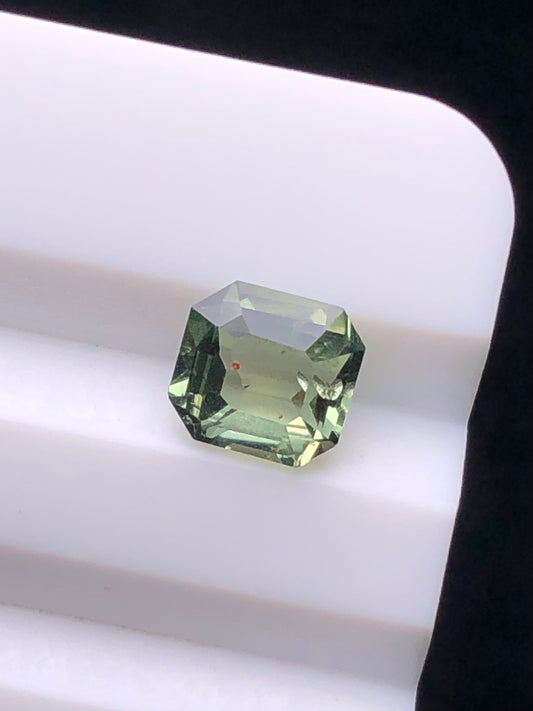 CERTIFIED SRILANK 1.17CT VIVI UNDHEATED Duck green sapphire