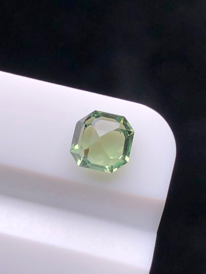 CERTIFIED SRILANK 0.81CT VIVI UNDHEATED Duck green sapphire