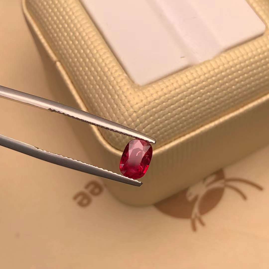 GRC CERTIFIED 1.02 CT NATURAL RED RUBY LOOSE STONES