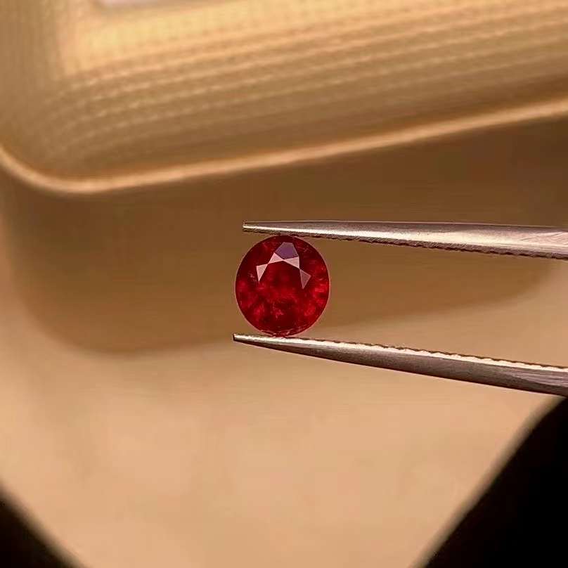 AIGS CERTIFIED 1.01 CT NATURAL RED RUBY LOOSE STONES