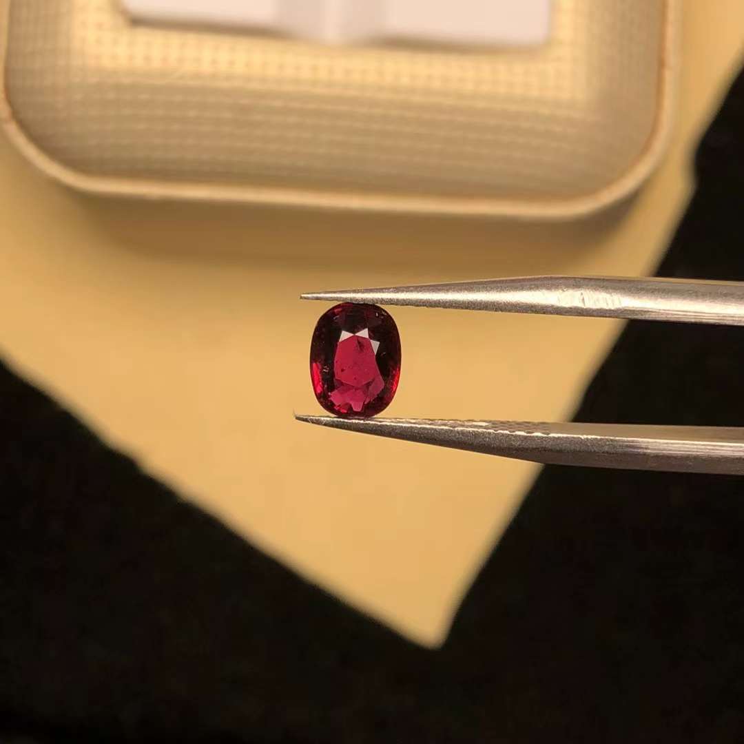 AIGS CERTIFIED 1.02 CT NATURAL RED RUBY LOOSE STONES