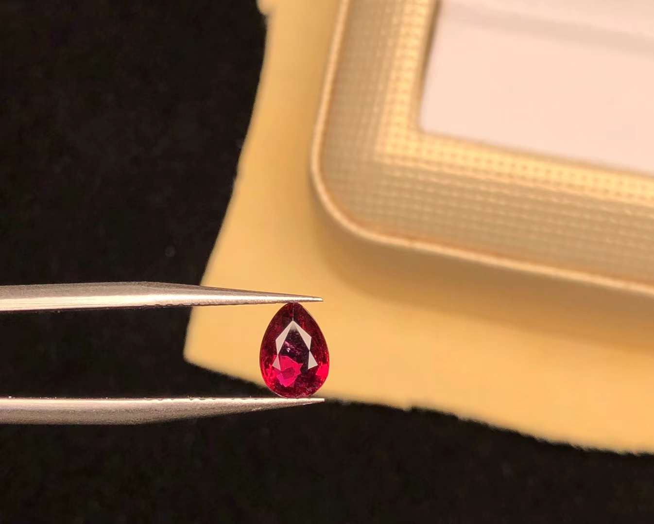 AIGS CERTIFIED 1.02 CT NATURAL RED RUBY LOOSE STONES