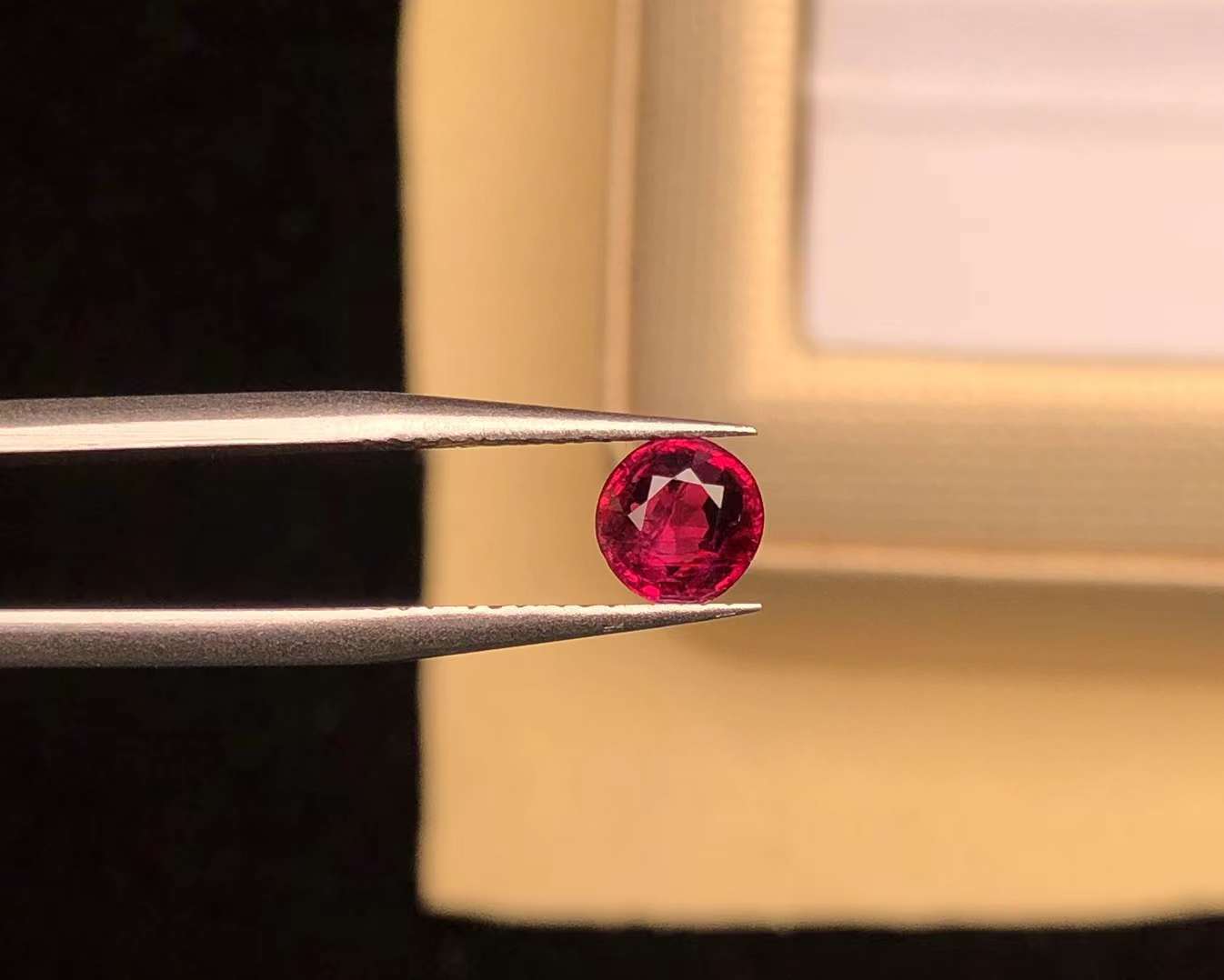 AIGS CERTIFIED 1.00 CT NATURAL RED RUBY LOOSE STONES