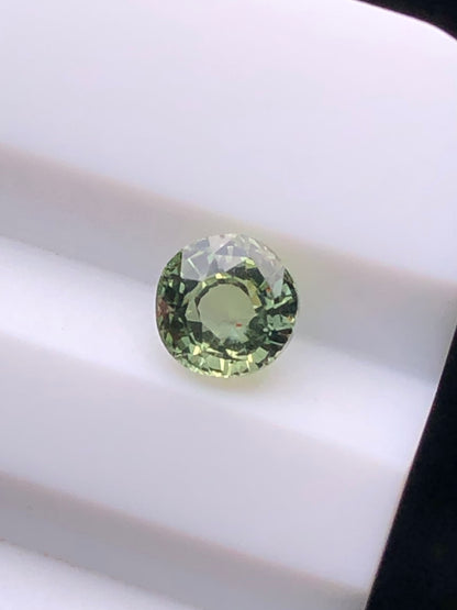 CERTIFIED SRILANK 0.63CT VIVI UNDHEATED Duck green sapphire