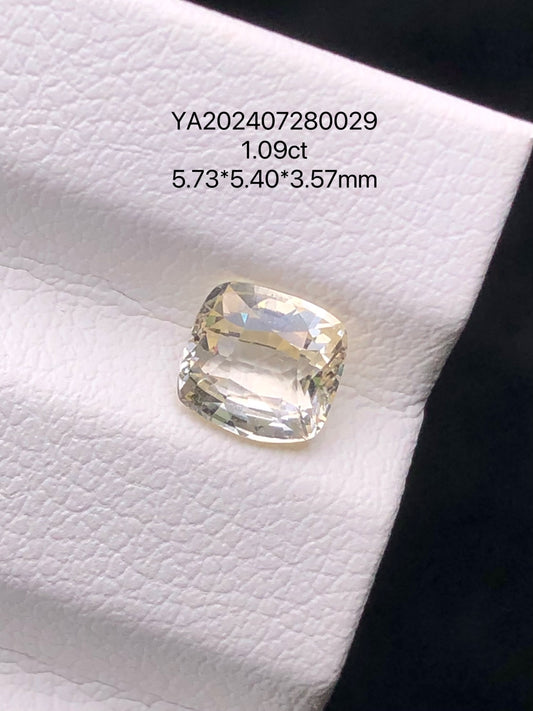 SRILANKA 1.09 CT YELLOW NATURAL HEATED SAPPHIRE LOOSE STONE