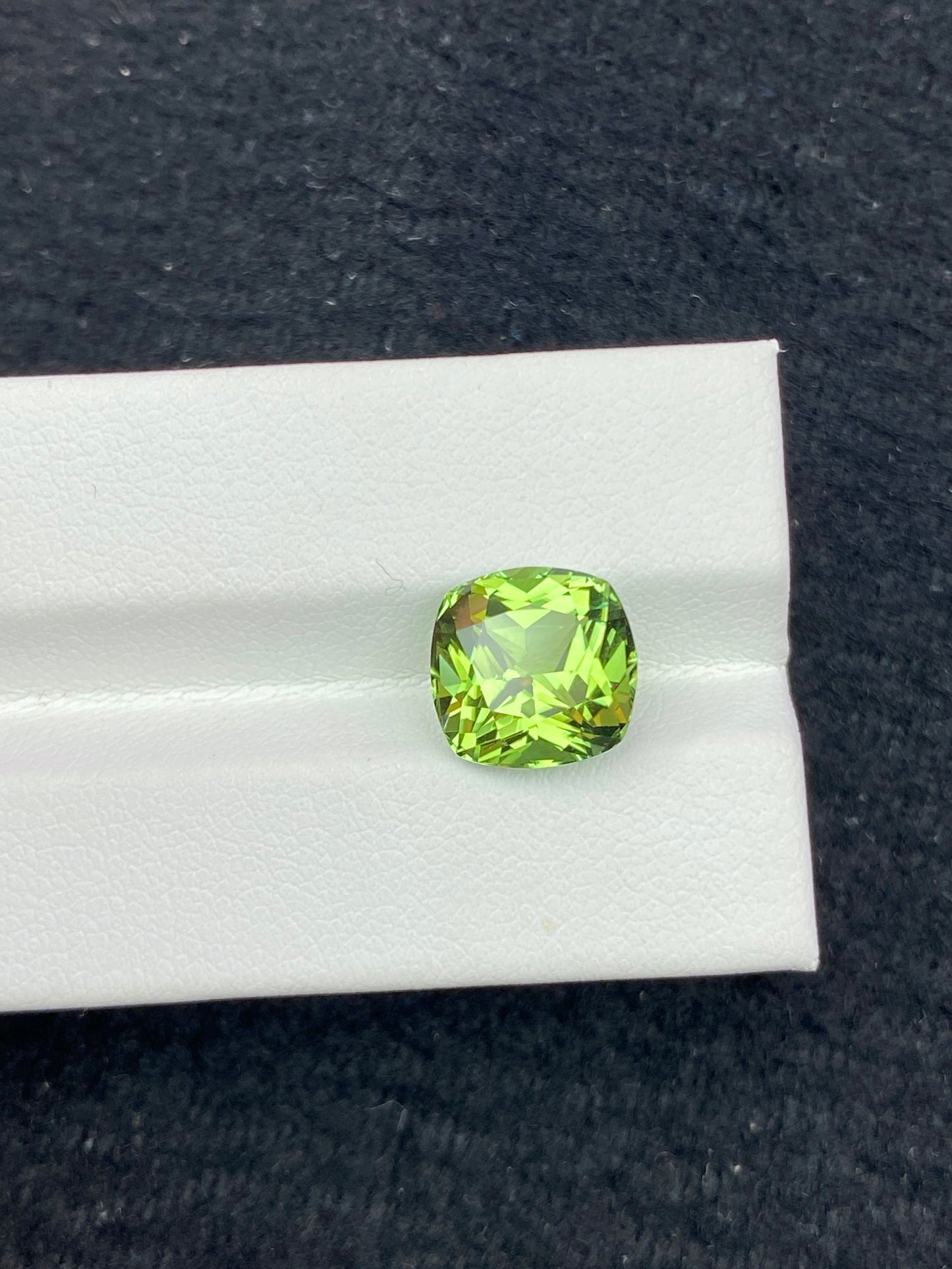 4.61CT NATURAL AFGHANISTAN YELLOWISH GREEN TOURMALINE STONE