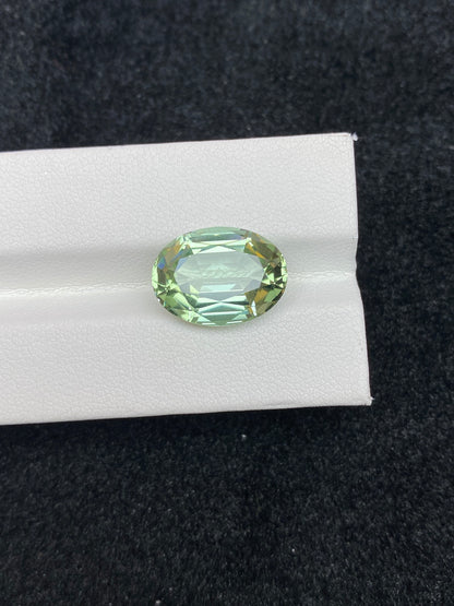 8.425CT NATURAL CONGO YELLOWISH GREEN TOURMALINE STONE