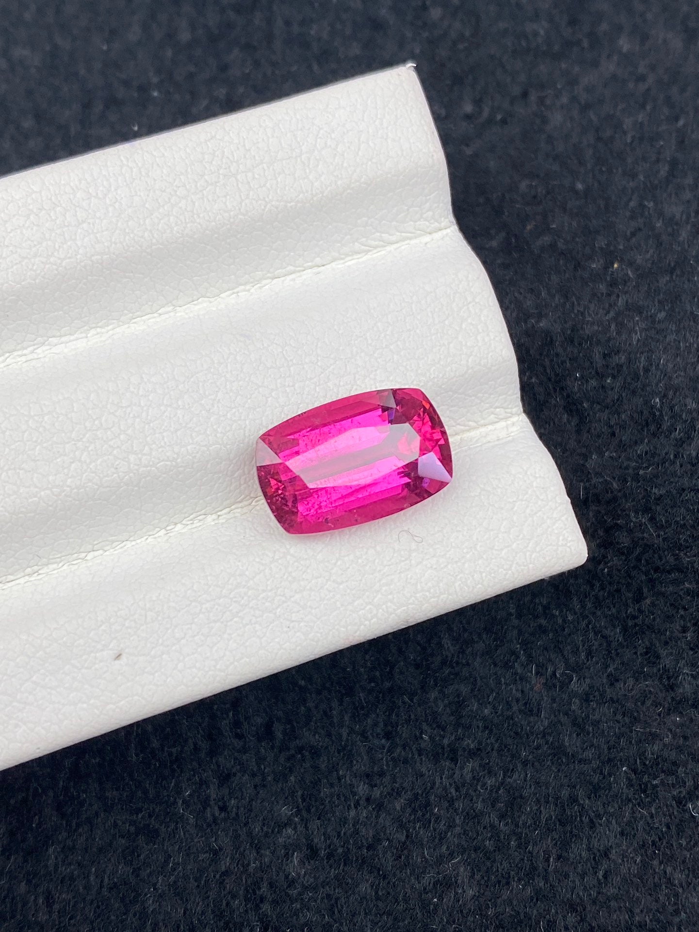 4.73CT NATURAL BRAZIL RUBELLITE TOURMALINE STONE