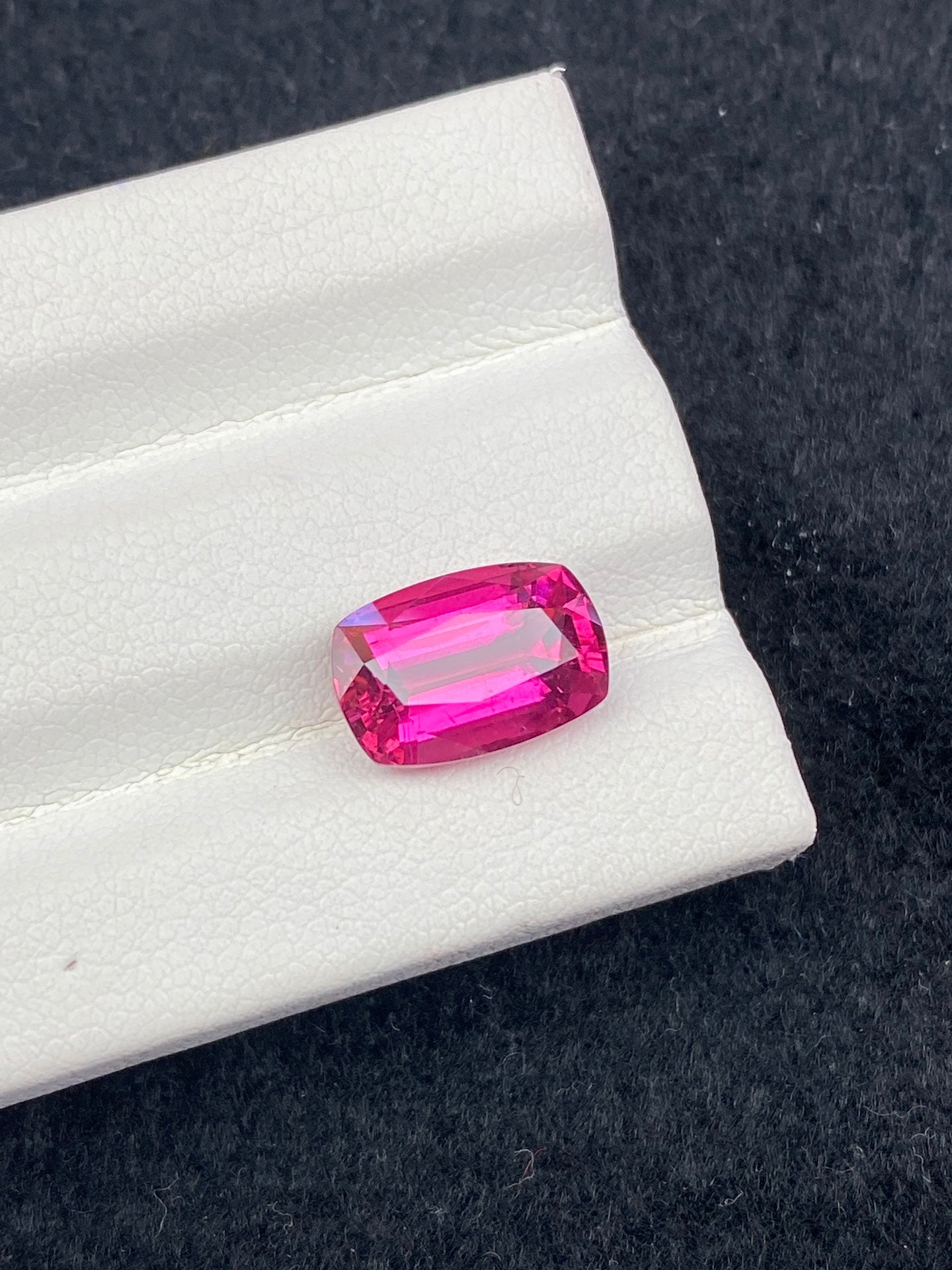 3.55CT NATURAL BRAZIL RUBELLITE TOURMALINE STONE