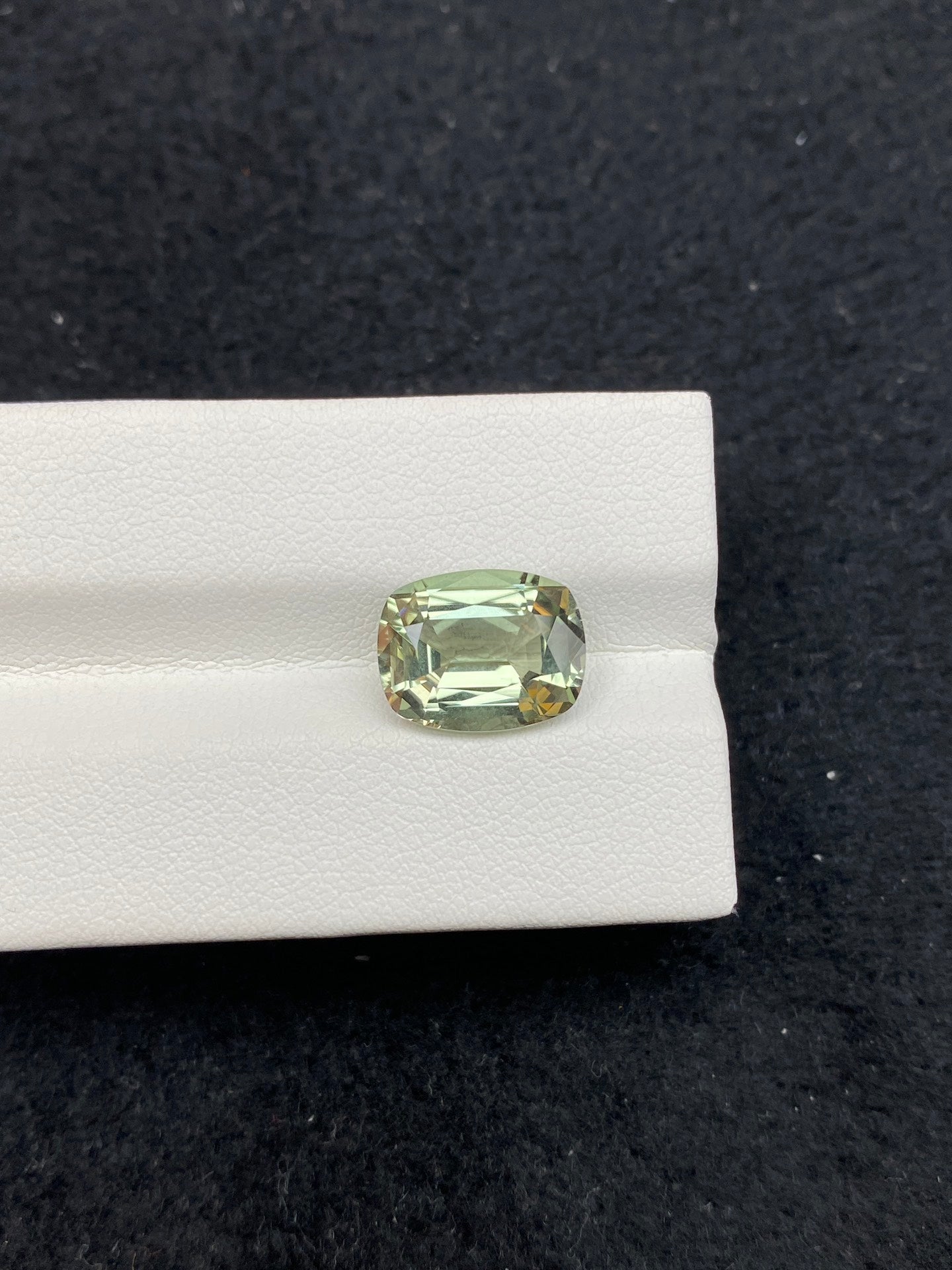 4.47CT NATURAL CONGO YELLOW GREEN TOURMALINE STONE