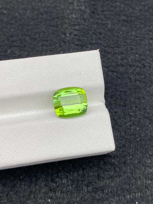 4.905CT NATURAL AFGHANISTAN YELLOW GREEN TOURMALINE STONE