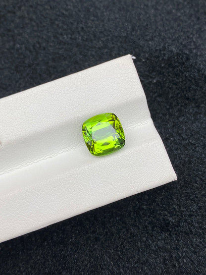 4.58CT NATURAL AFGHANISTAN YELLOWISH GREEN TOURMALINE STONE