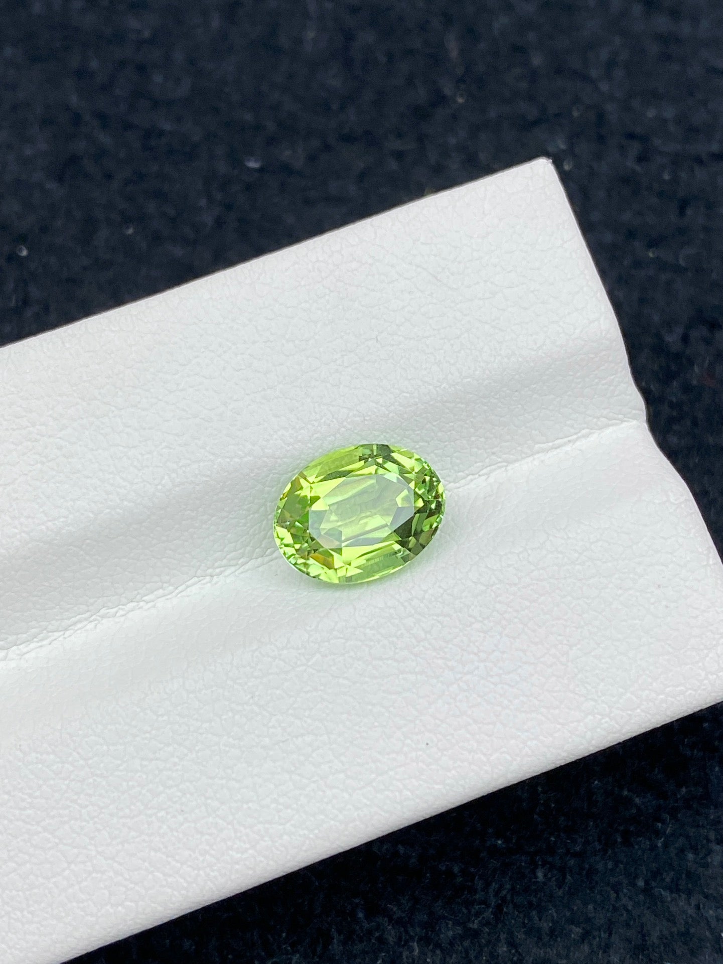 2.35CT NATURAL CONGO YELLOWISH GREEN TOURMALINE STONE