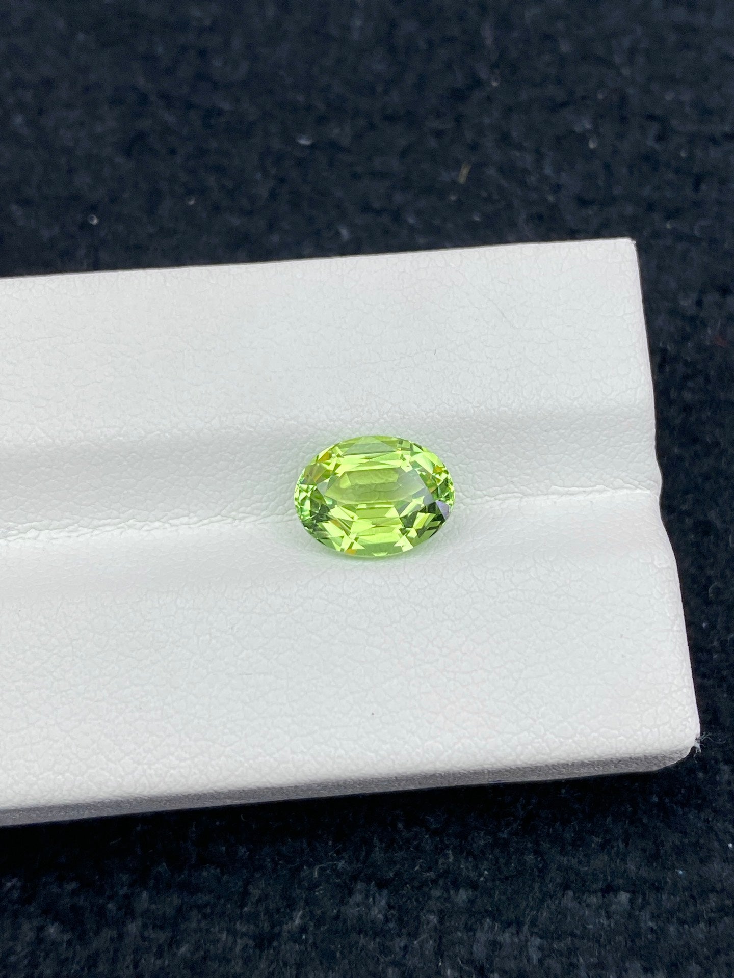 2.35CT NATURAL CONGO YELLOWISH GREEN TOURMALINE STONE