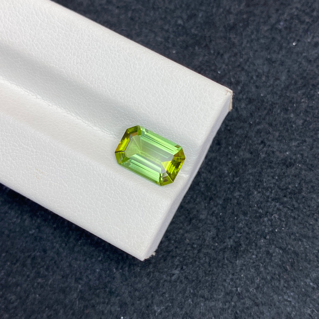 2.8CT NATURAL AFGHANISTAN YELLOWISH GREEN TOURMALINE STONE