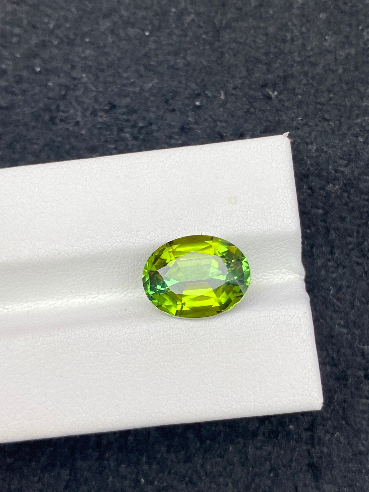 4.855CT NATURAL CONGO YELLOWISH GREEN TOURMALINE STONE