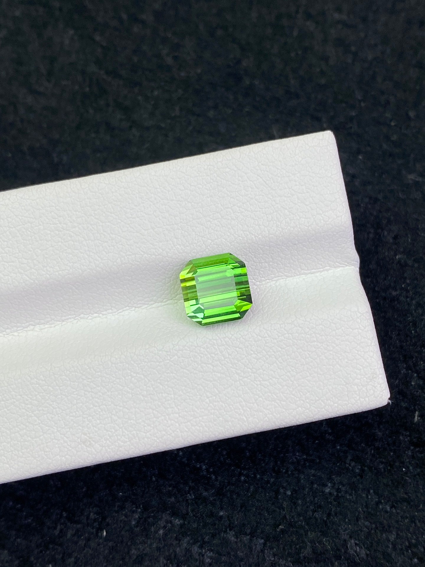 2.755CT NATURAL AFGHANISTAN GREEN TOURMALINE STONE