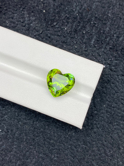 8.22CT NATURAL CONGO YELLOWISH GREEN TOURMALINE STONE