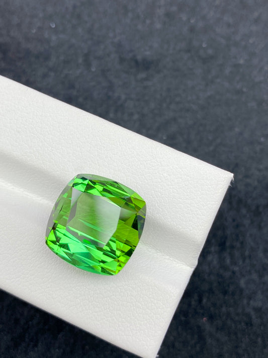 15.81CT NATURAL AFGHANISTAN GREEN TOURMALINE STONE