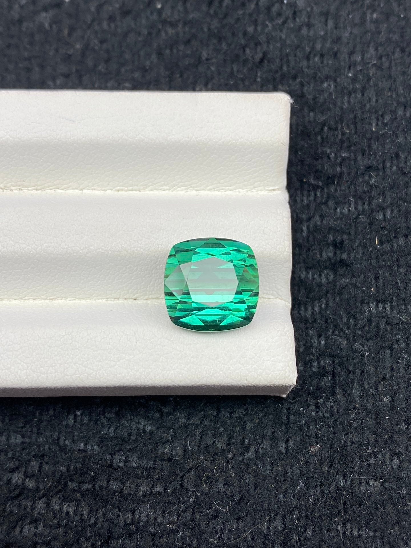 6.35CT NATURAL AFGHANISTAN GREEN TOURMALINE STONE