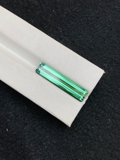 7.645CT NATURAL AFGHANISTAN GREEN TOURMALINE STONE