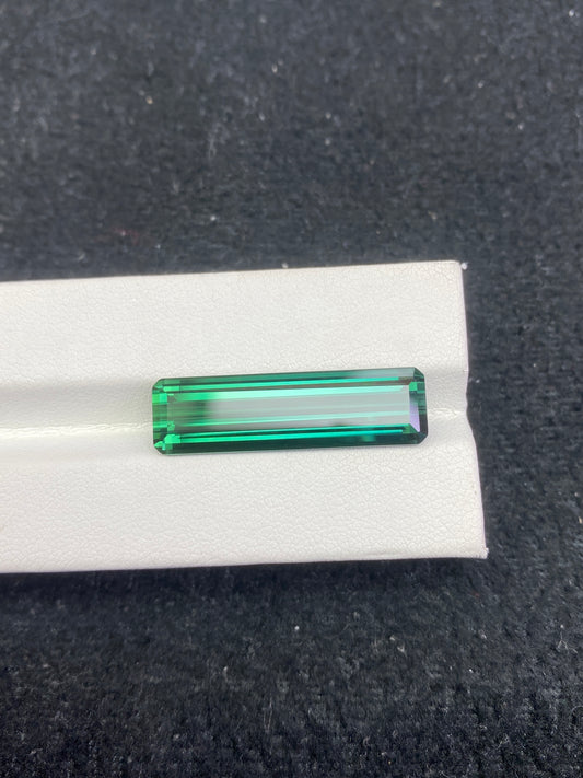 13.725CT NATURAL AFGHANISTAN GREEN TOURMALINE STONE