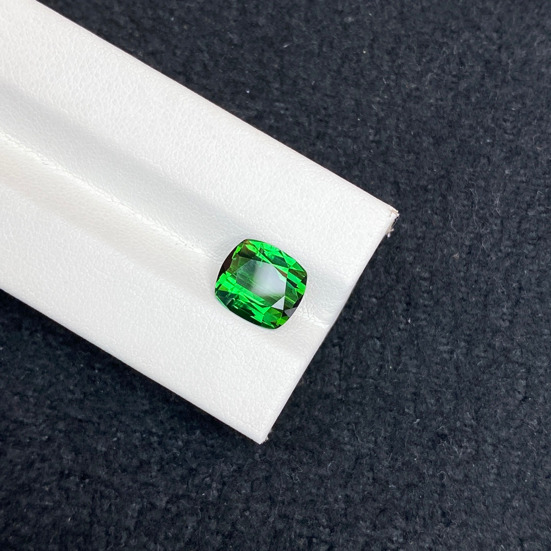 3.65CT NATURAL AFGHANISTAN GREEN TOURMALINE STONE