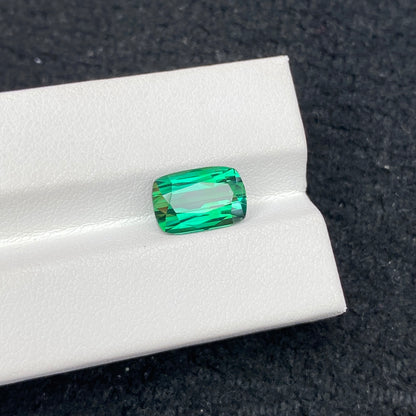 3.5CT NATURAL AFGHANISTAN GREEN TOURMALINE STONE