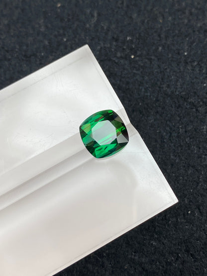 4.745CT NATURAL AFGHANISTAN GREEN TOURMALINE STONE