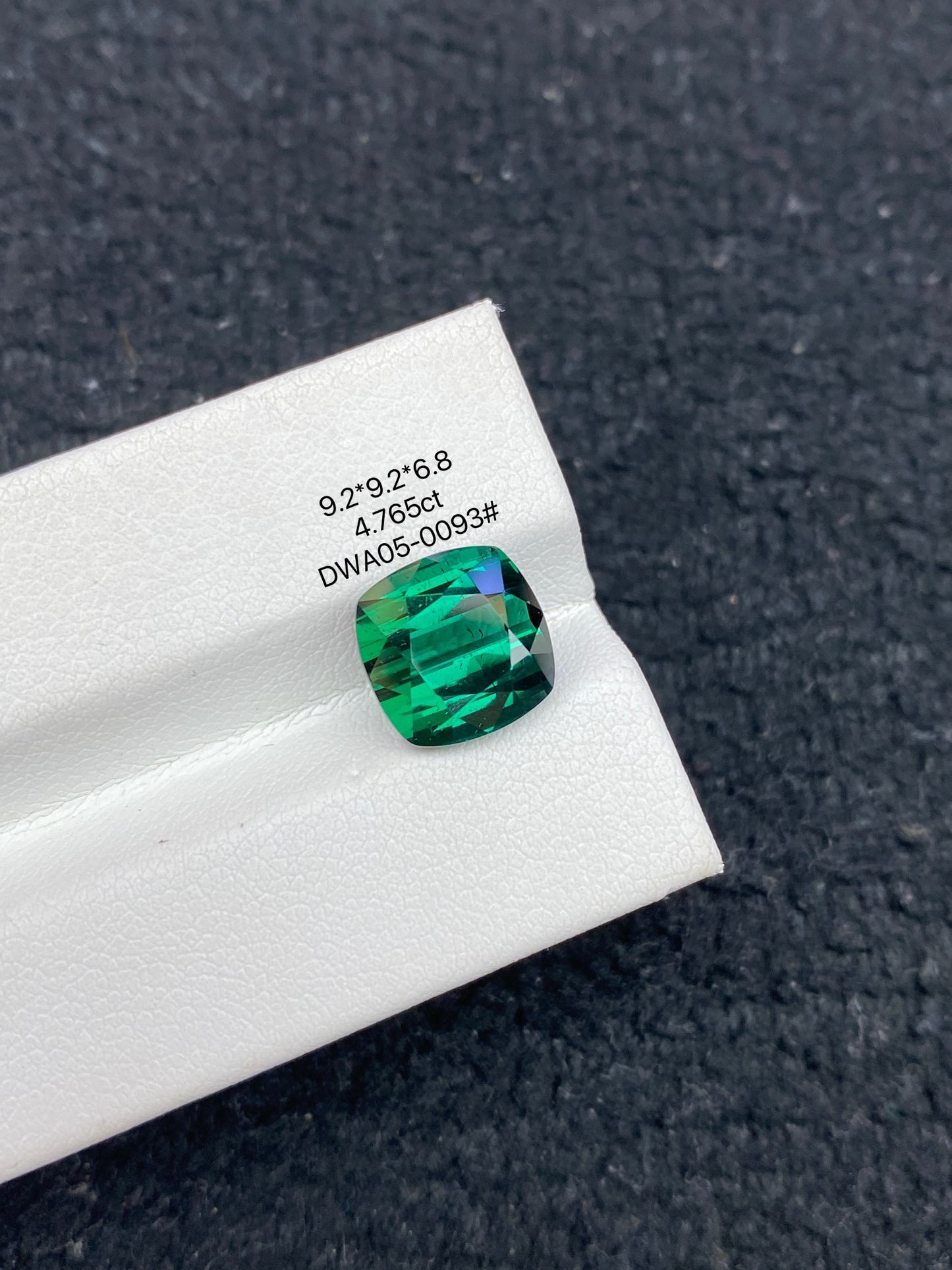 4.765CT NATURAL AFGHANISTAN GREEN TOURMALINE STONE