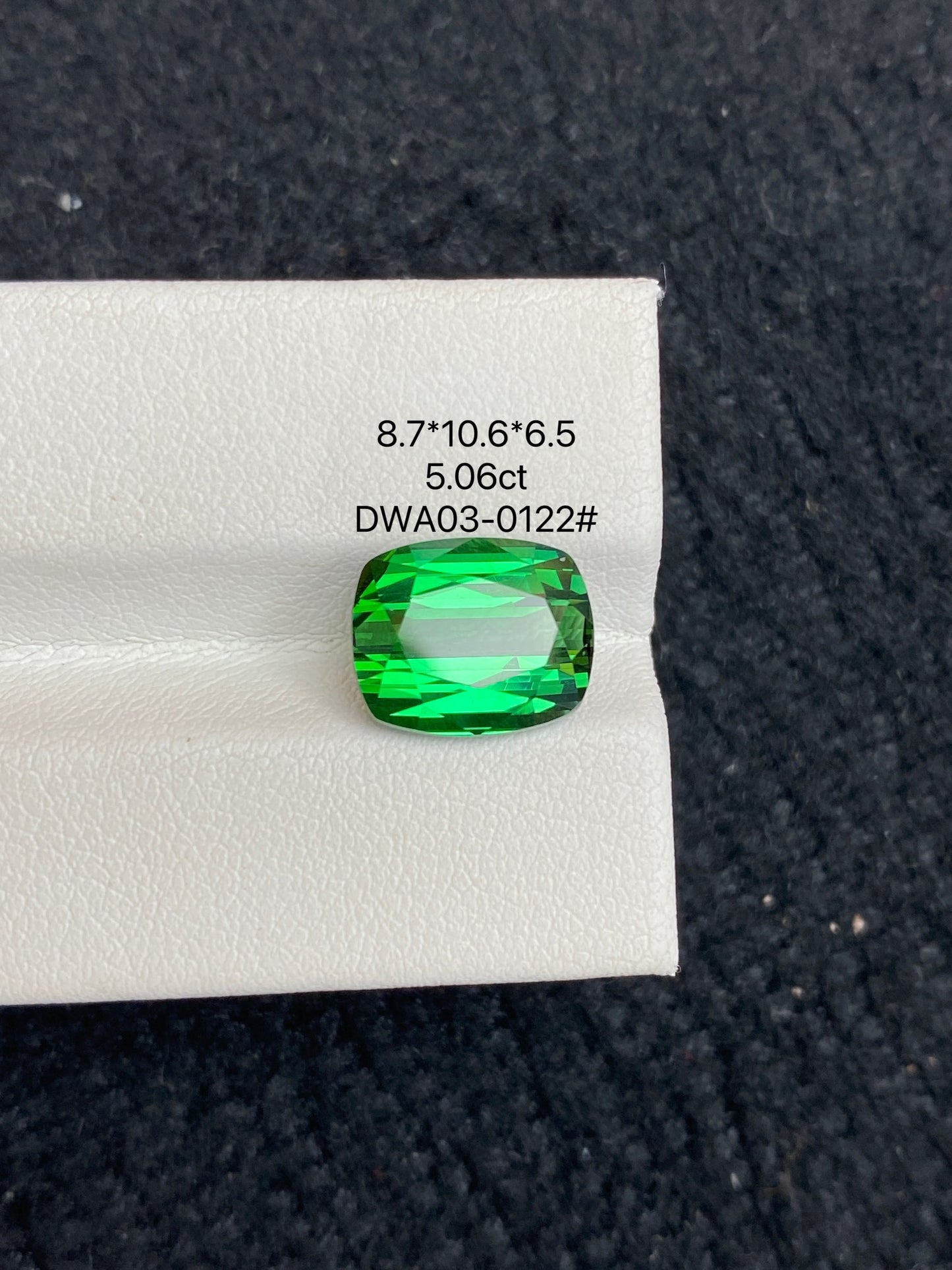 5.06CT NATURAL AFGHANISTAN GREEN TOURMALINE STONE