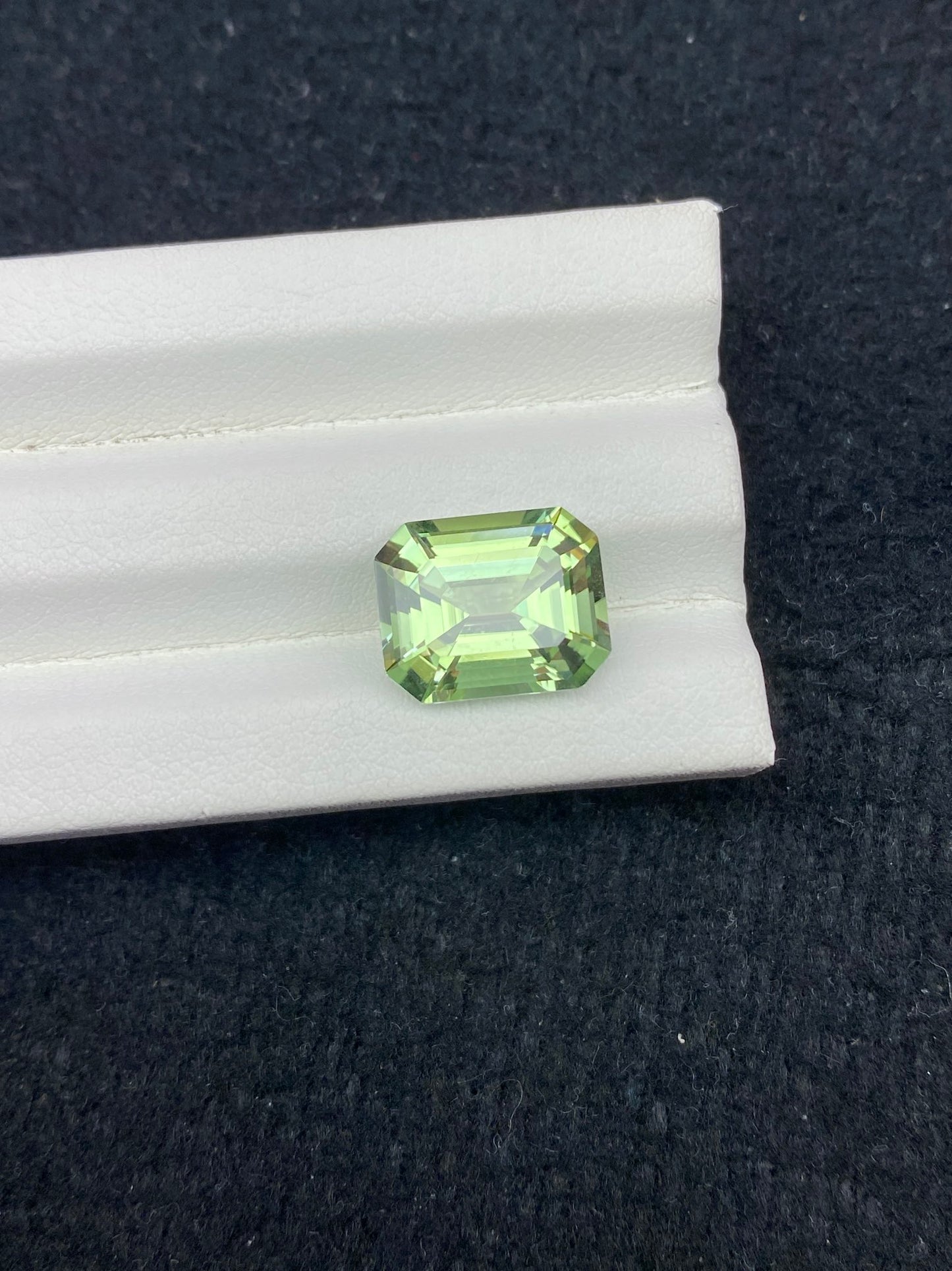 6.6CT NATURAL CONGO YELLOWISH GREEN TOURMALINE STONE