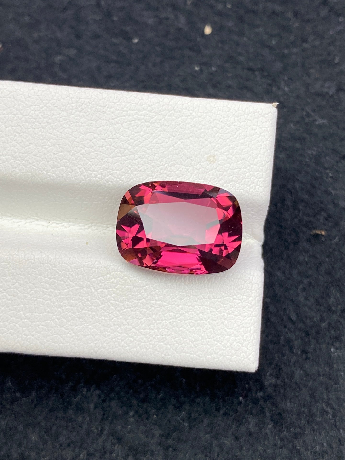 7.975CT NATURAL BRAZIL RED TOURMALINE STONE