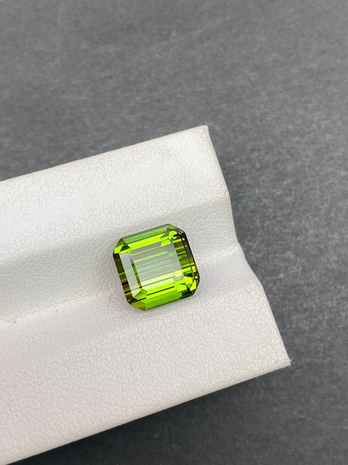 4.83CT NATURAL CONGO YELLOWISH GREEN TOURMALINE STONE