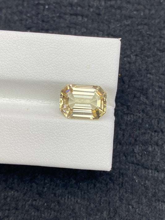 3.87CT NATURAL CONGO YELLOW TOURMALINE STONE