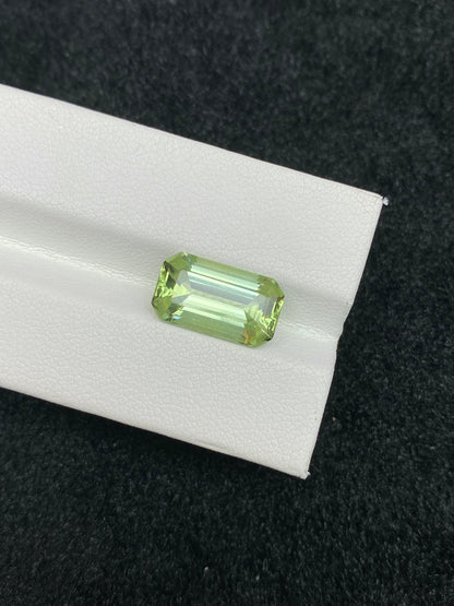 4.99CT NATURAL NIGERIA YELLOW GREEN TOURMALINE STONE