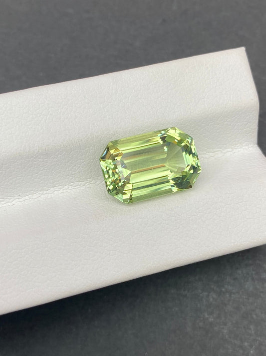 8.385CT NATURAL CONGO YELLOW GREEN TOURMALINE STONE