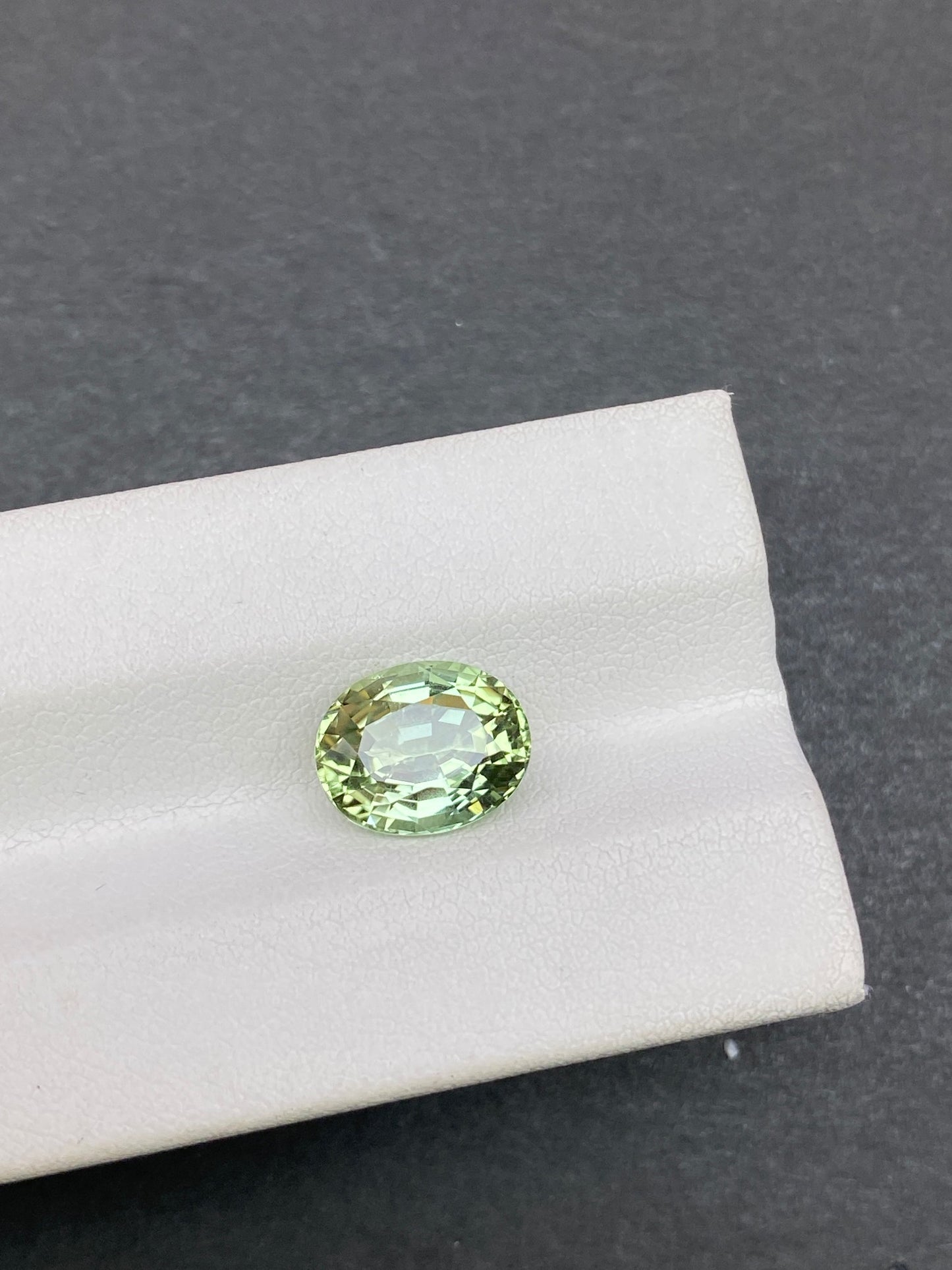 3.5CT NATURAL CONGO YELLOWISH GREEN TOURMALINE STONE